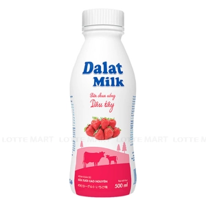 Sữa Chua Uống Dalat Milk Hương Dâu Tây Chai 500ml